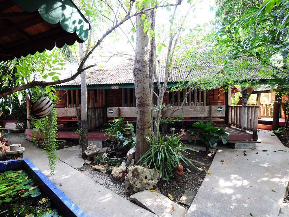 Sukhothai Guest House Ngoại thất bức ảnh