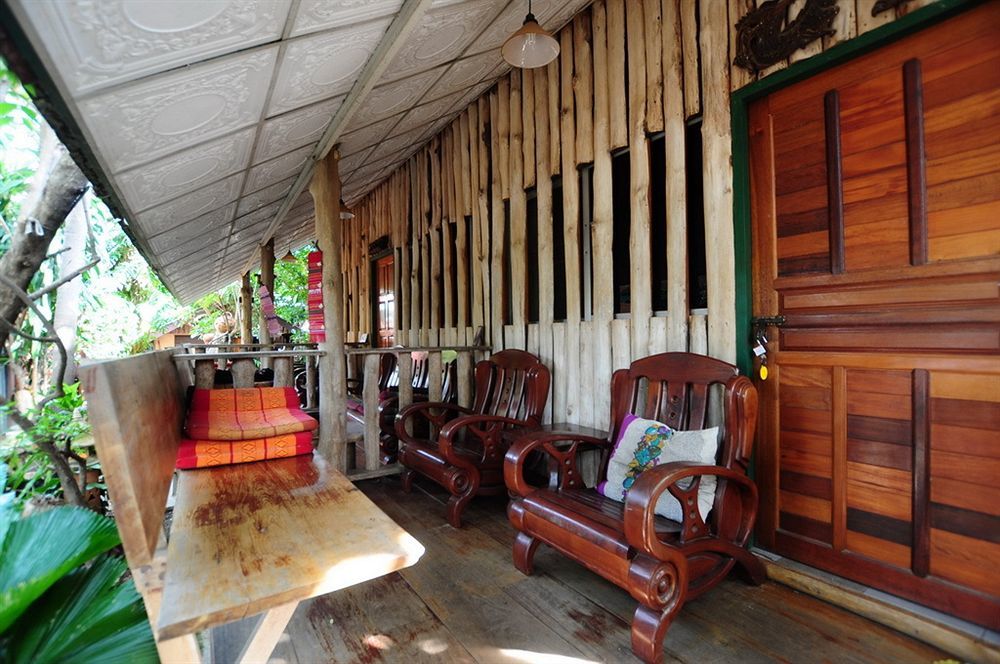 Sukhothai Guest House Ngoại thất bức ảnh